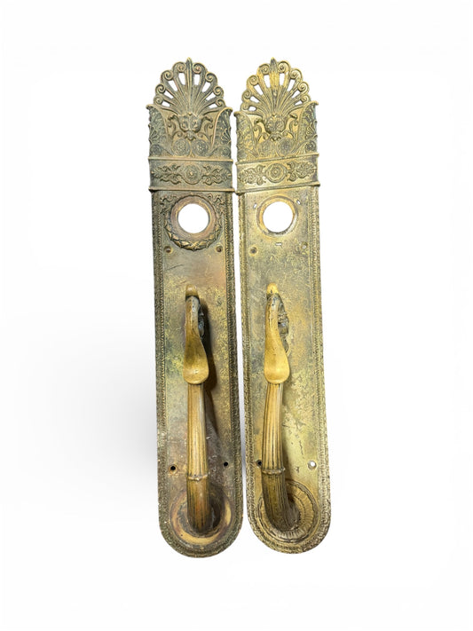 Bronze Frawn Thumb Latch Door Pull