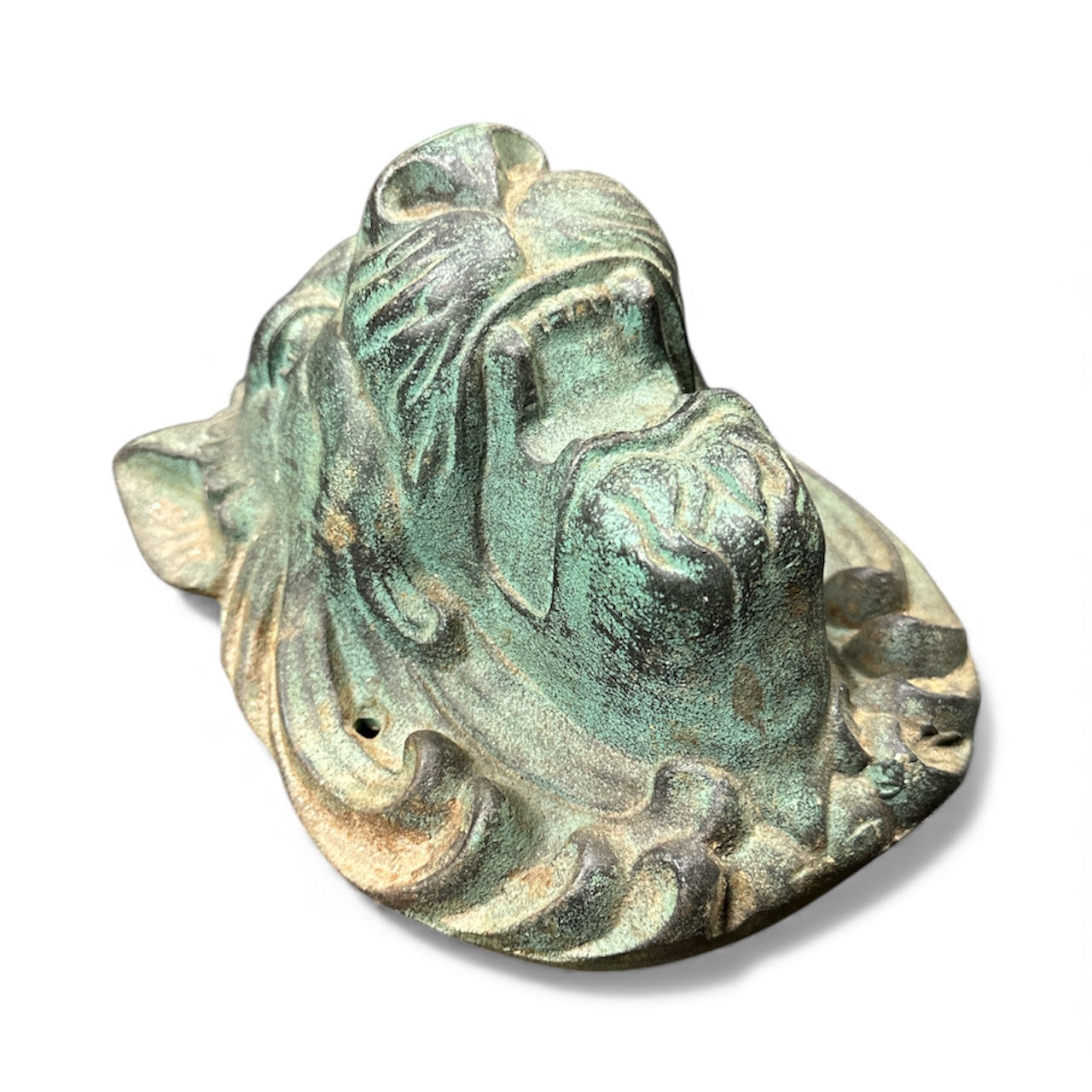 Cast Iron Lion Head Wall Accent – 8”H x 6”W x 4”D
